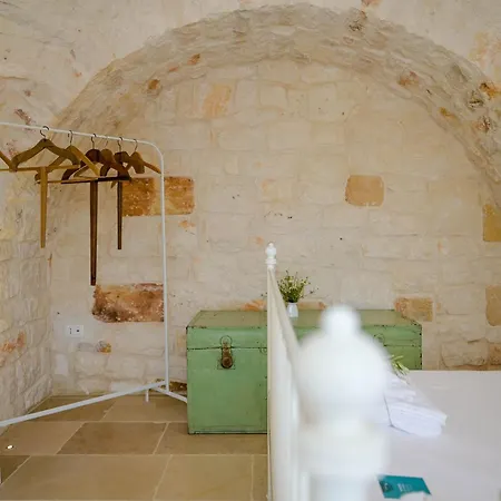 Trullo Delori With Infinity Pool *