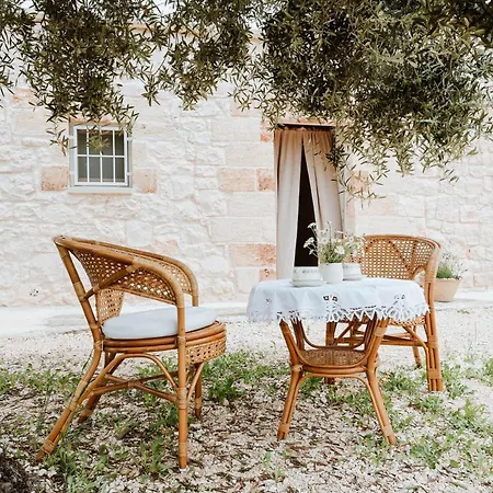 Вилла Trullo Delori With Infinity Pool