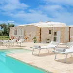 Trullo Delori With Infinity Pool * Villa Castelli