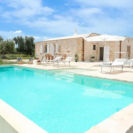 Trullo Delori With Infinity Pool *