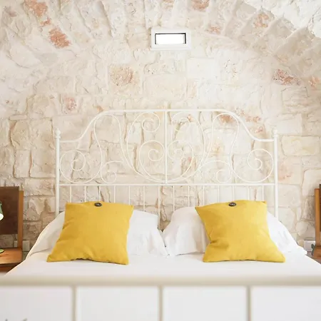 Вилла Trullo Delori With Infinity Pool Villa Castelli