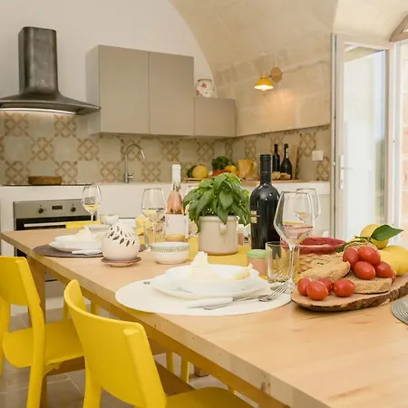 Trullo Delori With Infinity Pool Вилла